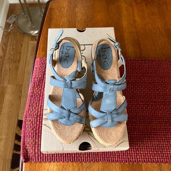 B.O.C Born Concept Skitter Wedge Sandals - Picture 4 of 9